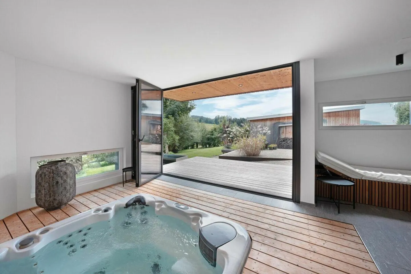 Single-family house with wellness area - Photo 11 of 15