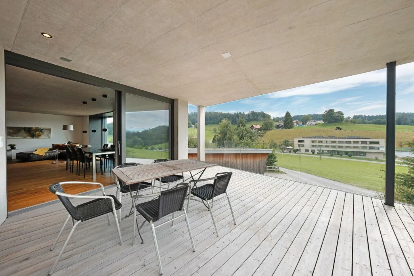 Single-family house with wellness area - Photo 7 of 15