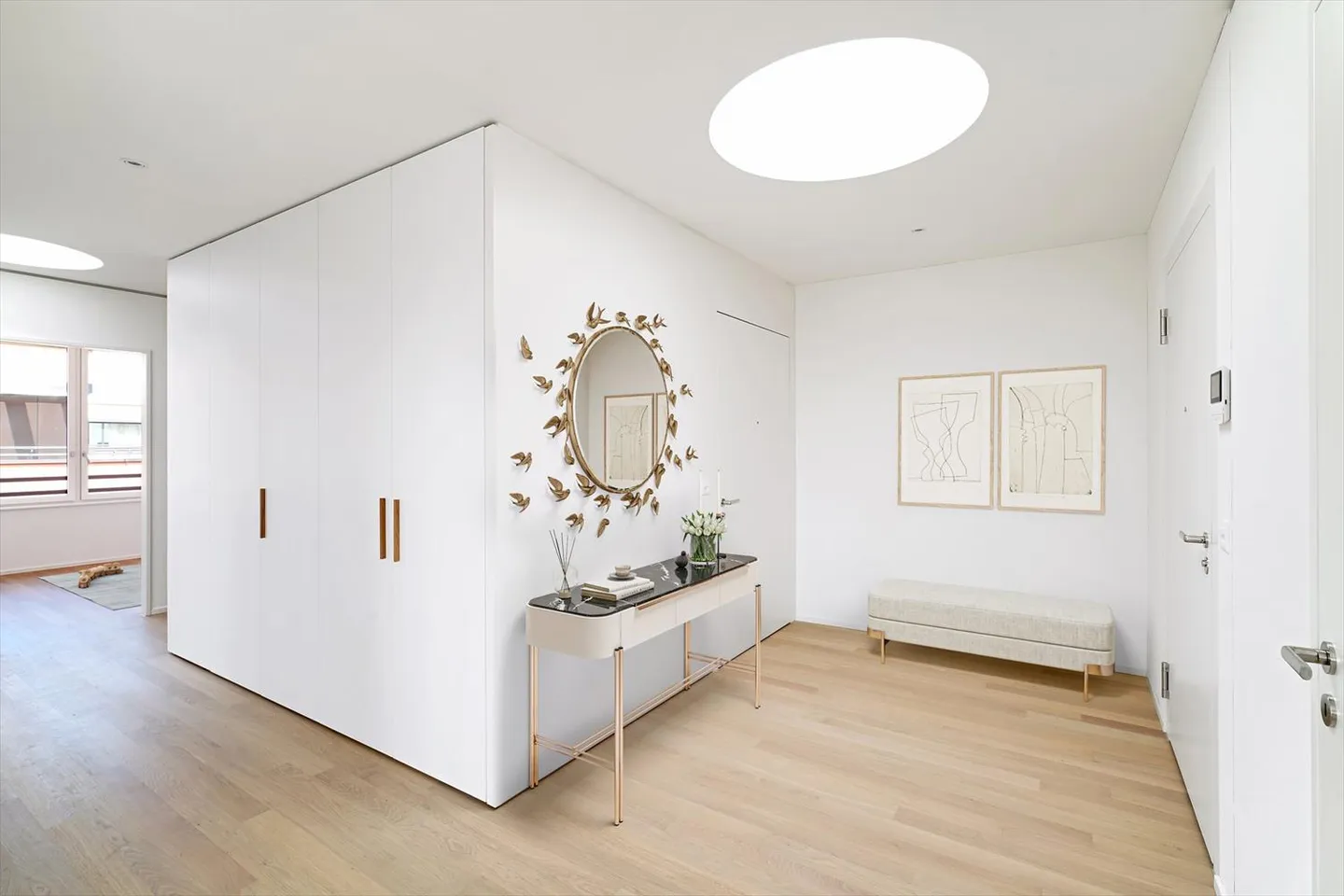 Stylish Penthouse Above the Rooftops of Allschwil - Photo 8 of 9