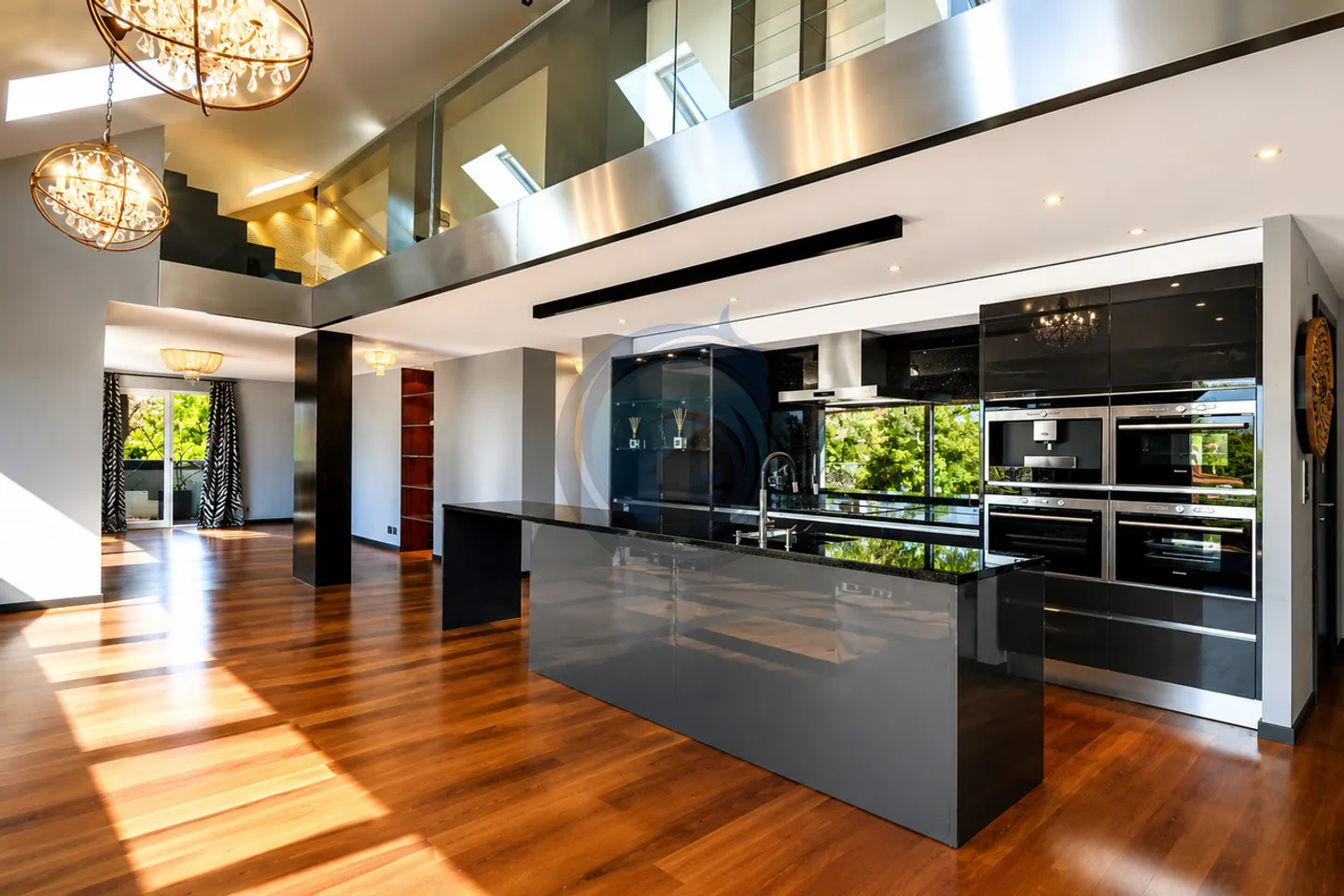LUXURIOUS DUPLEX APARTMENT WITH LAKE VIEW - Photo 3 of 22