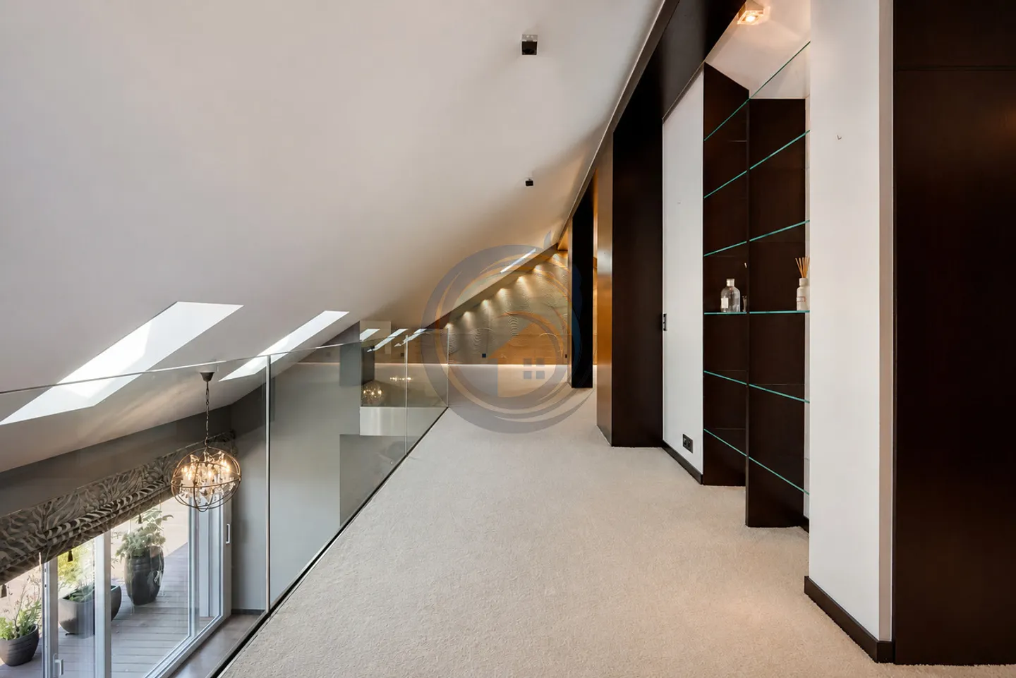LUXURIOUS DUPLEX APARTMENT WITH LAKE VIEW - Photo 18 of 22