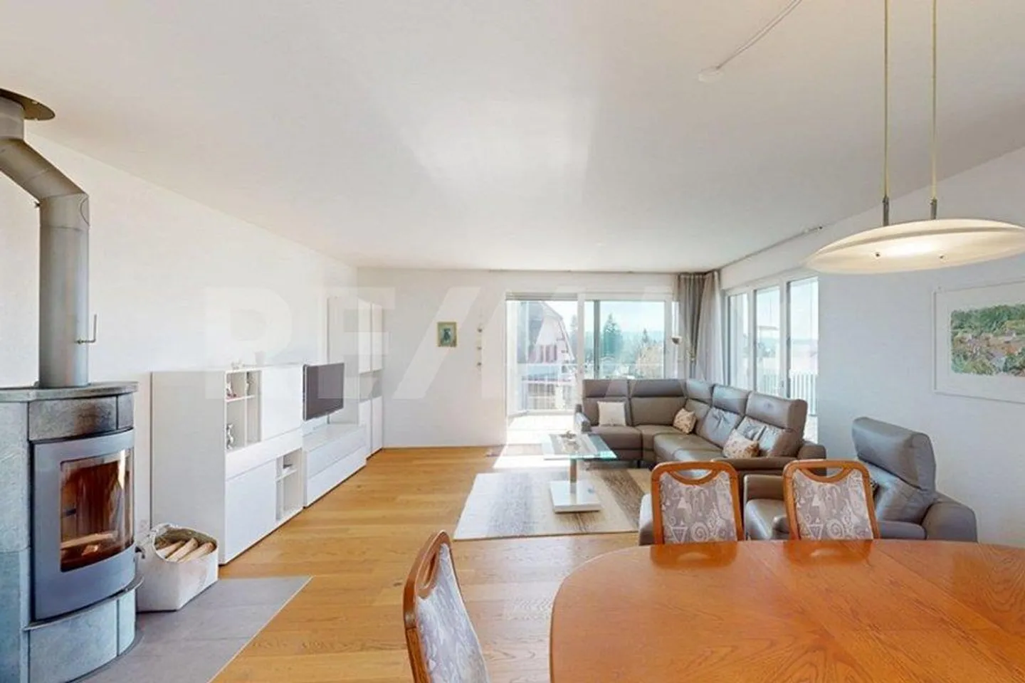 Moderne 4.5 Zimmer-Wohnung - Foto 4 von 10