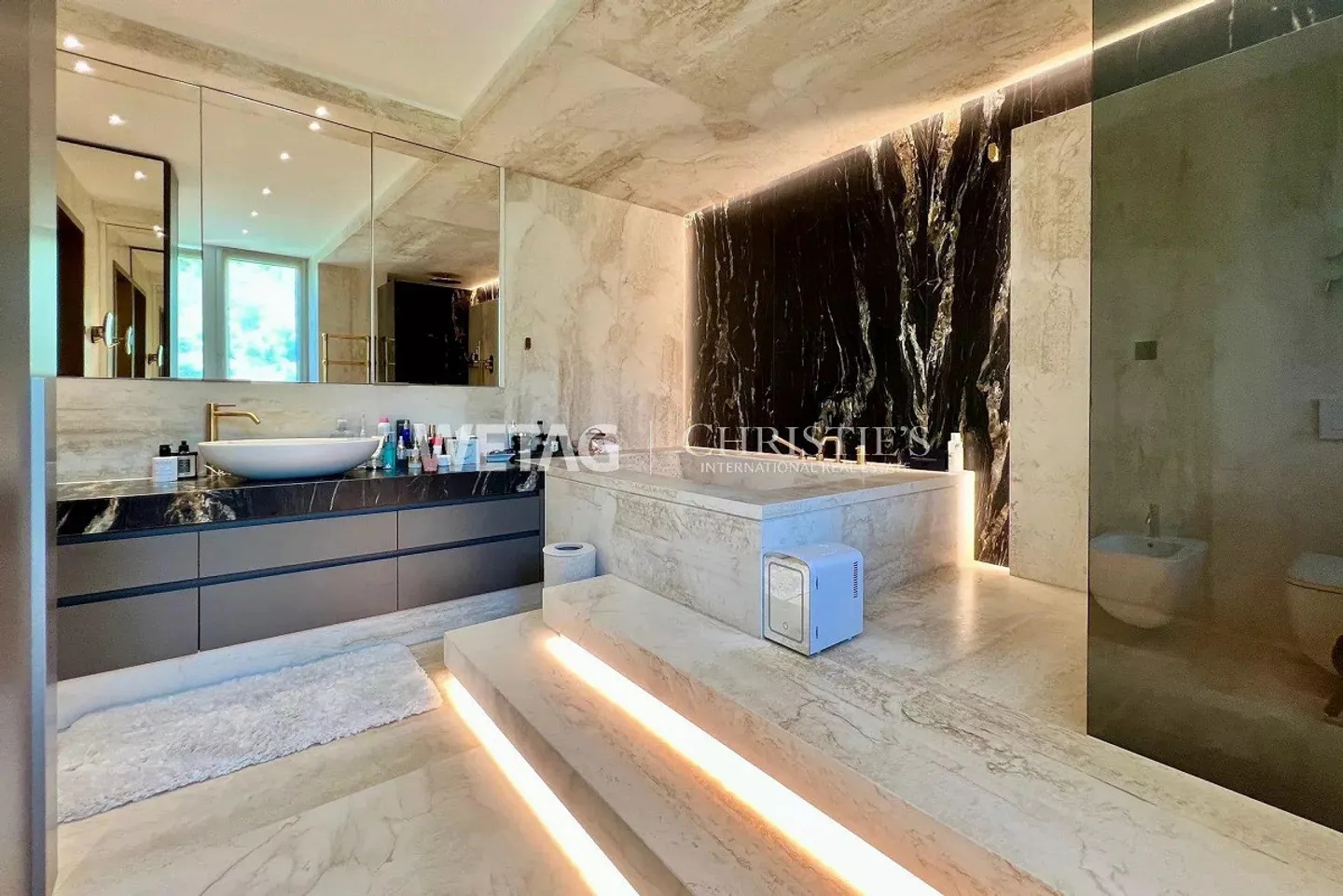 Charming penthouse apartment for sale, directly at... - Photo 8 of 13