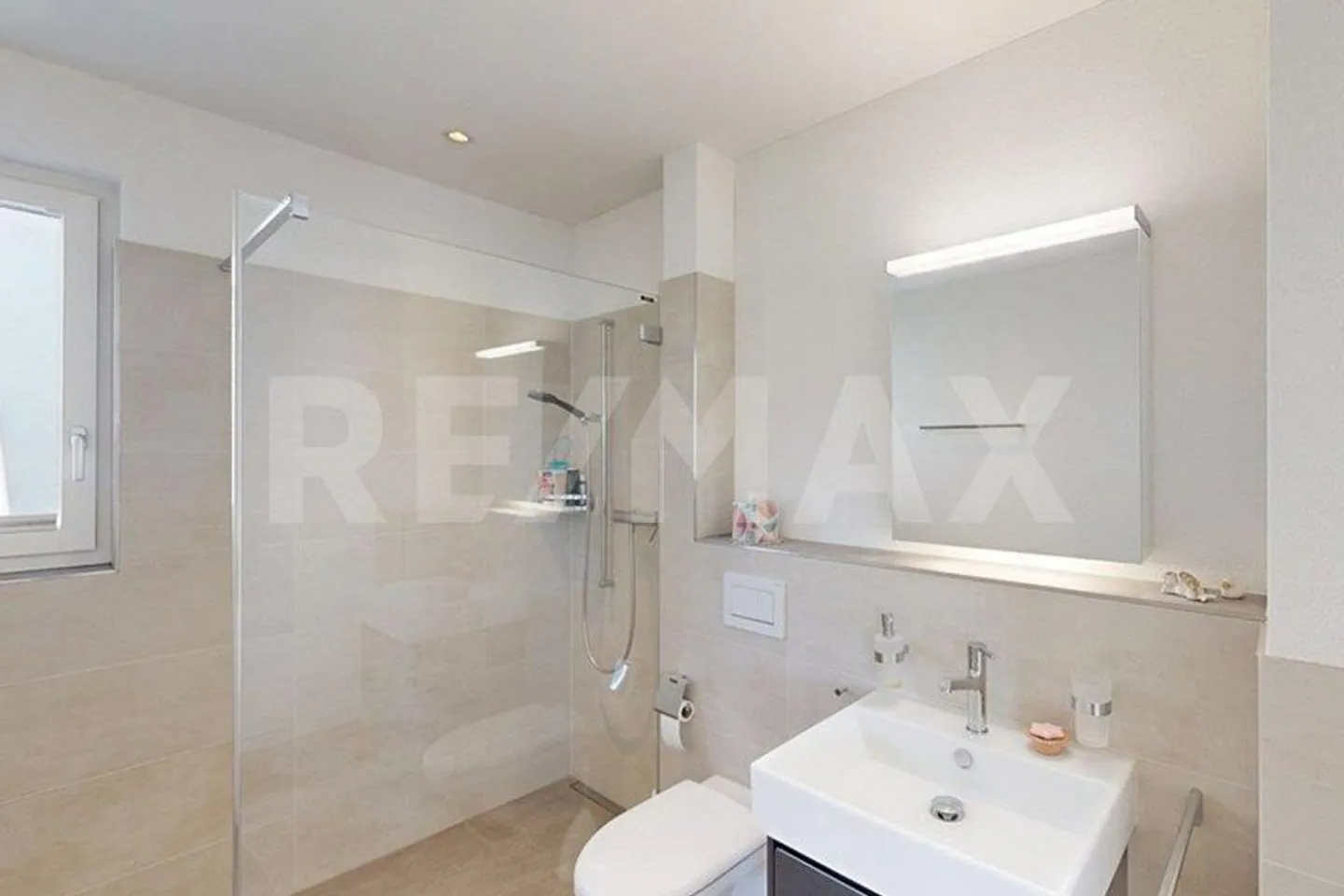 Moderne 4.5 Zimmer-Wohnung - Foto 9 von 10