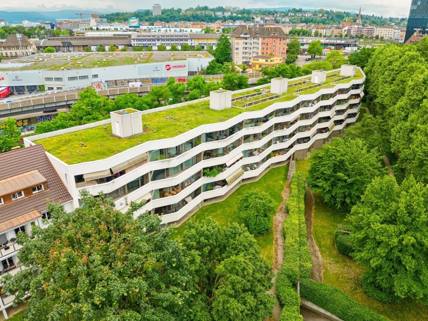 Moderne Liegenschaft im Gellertquartier - Foto 2 von 7