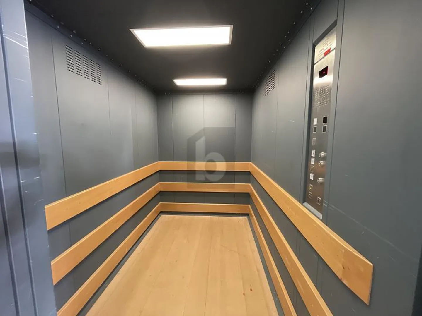 PLENTY OF SPACE FOR CREATIVE AND PRACTICAL USE - Photo 4 of 6