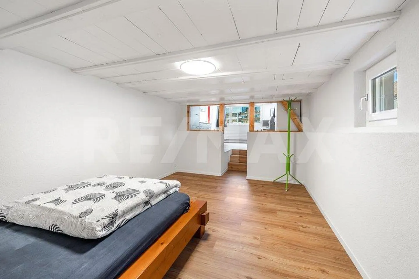 Living and working in a completely renovated single-family house - Photo 10 of 13