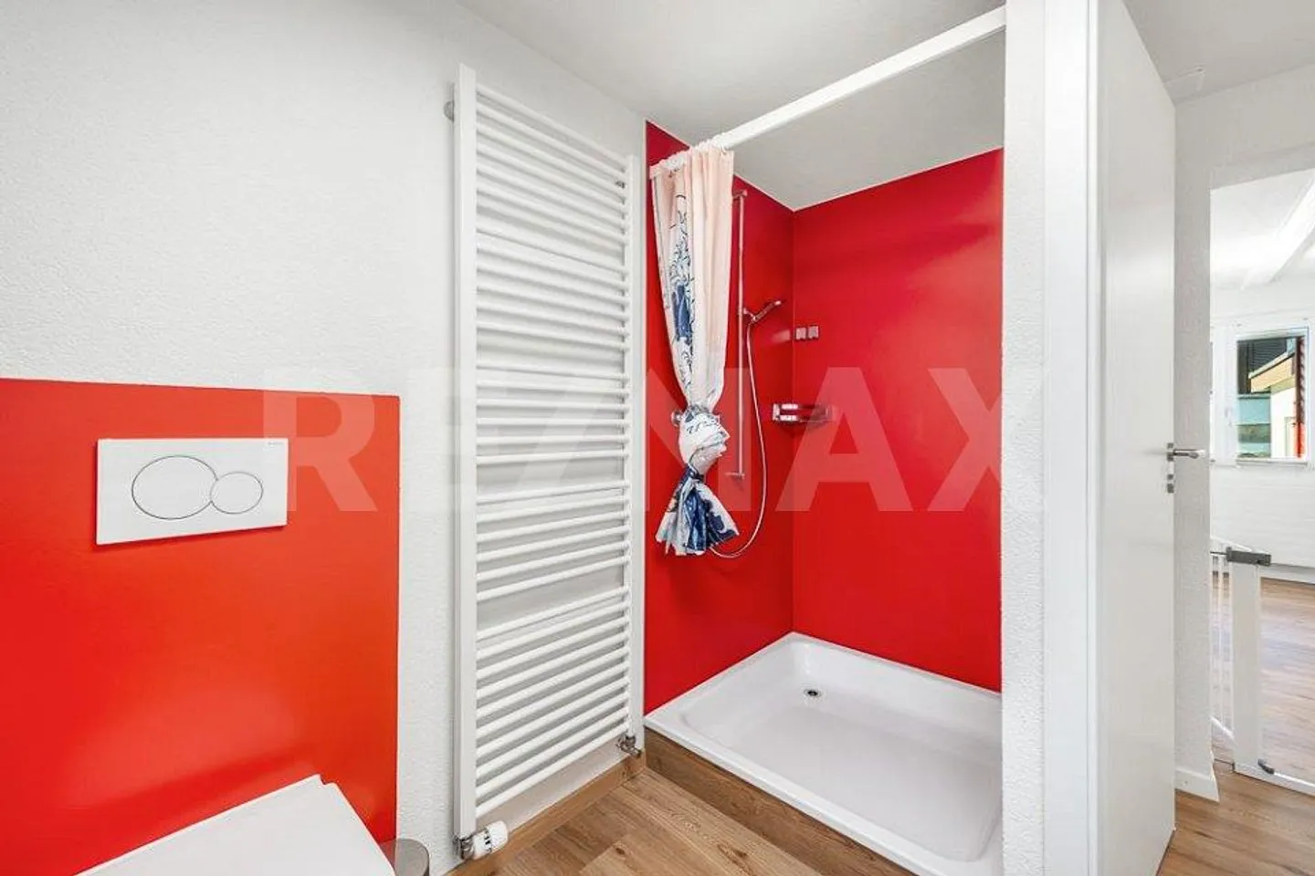 Living and working in a completely renovated single-family house - Photo 12 of 13