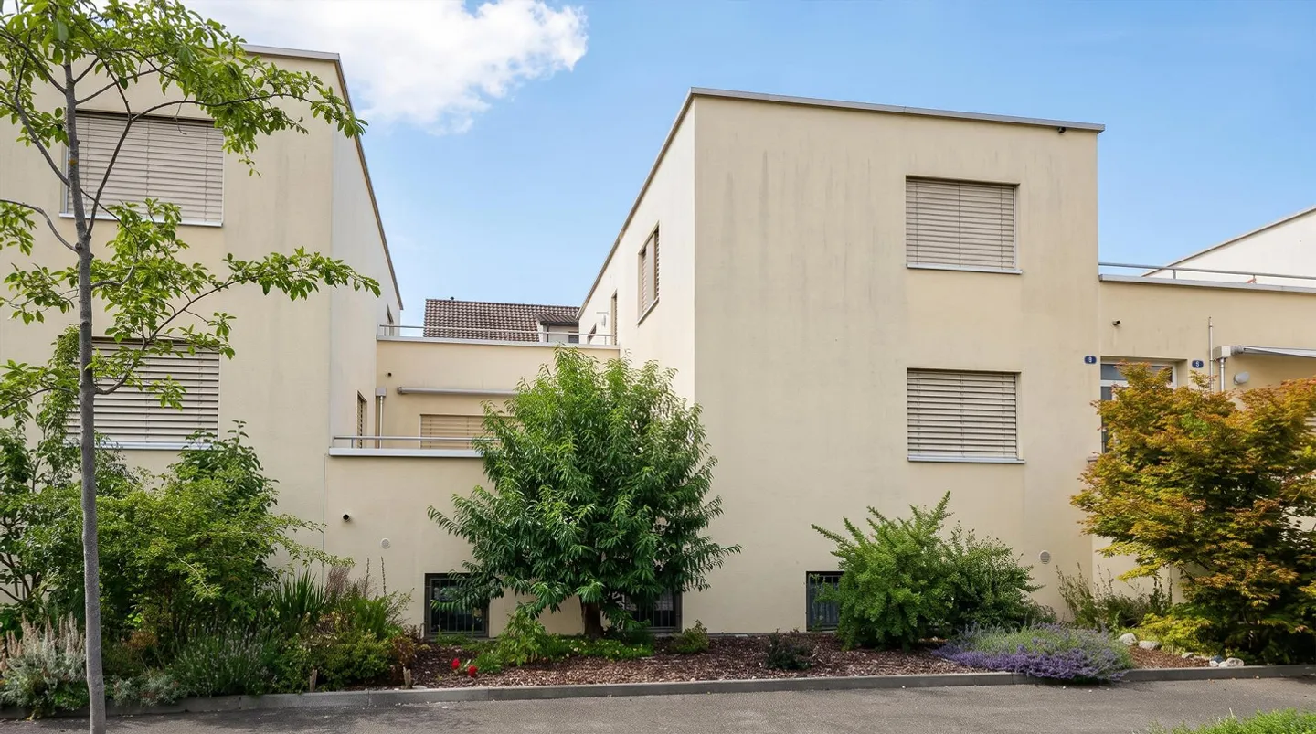 Casa Atrium di 5,5 stanze: Oasi abitativa luminosa con vista sulle montagne - Foto 9 di 11