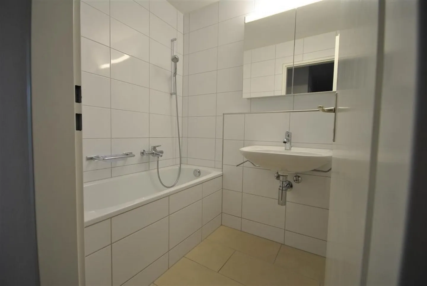 Appartamento in affitto - Foto 5 di 7