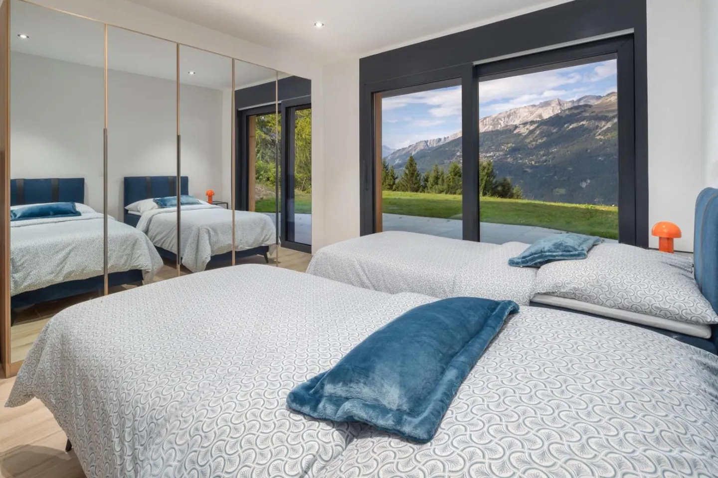 Chalet-Villa mit Traumhaften Ausblick - Foto 3 von 6