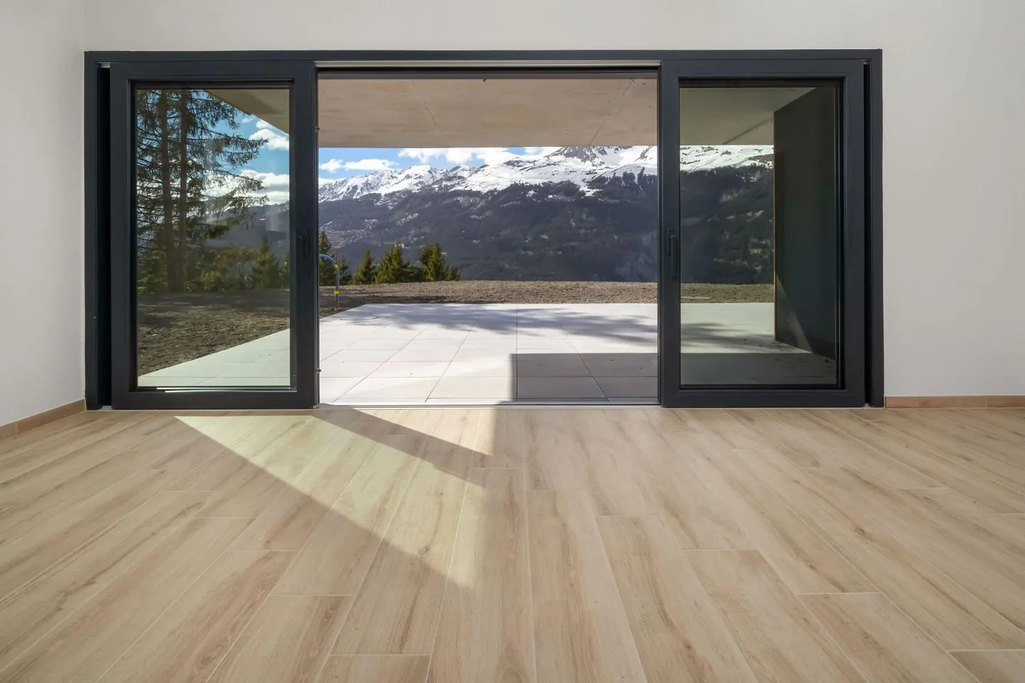 Chalet-Villa mit Traumhaften Ausblick - Foto 4 von 6