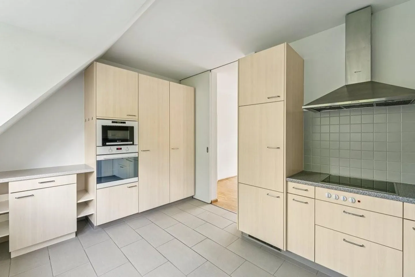 Naturnah wohnen mit besonderem Extra 4.5-Zi.Whg mit eigenem Dachspitz - Photo 2 of 8