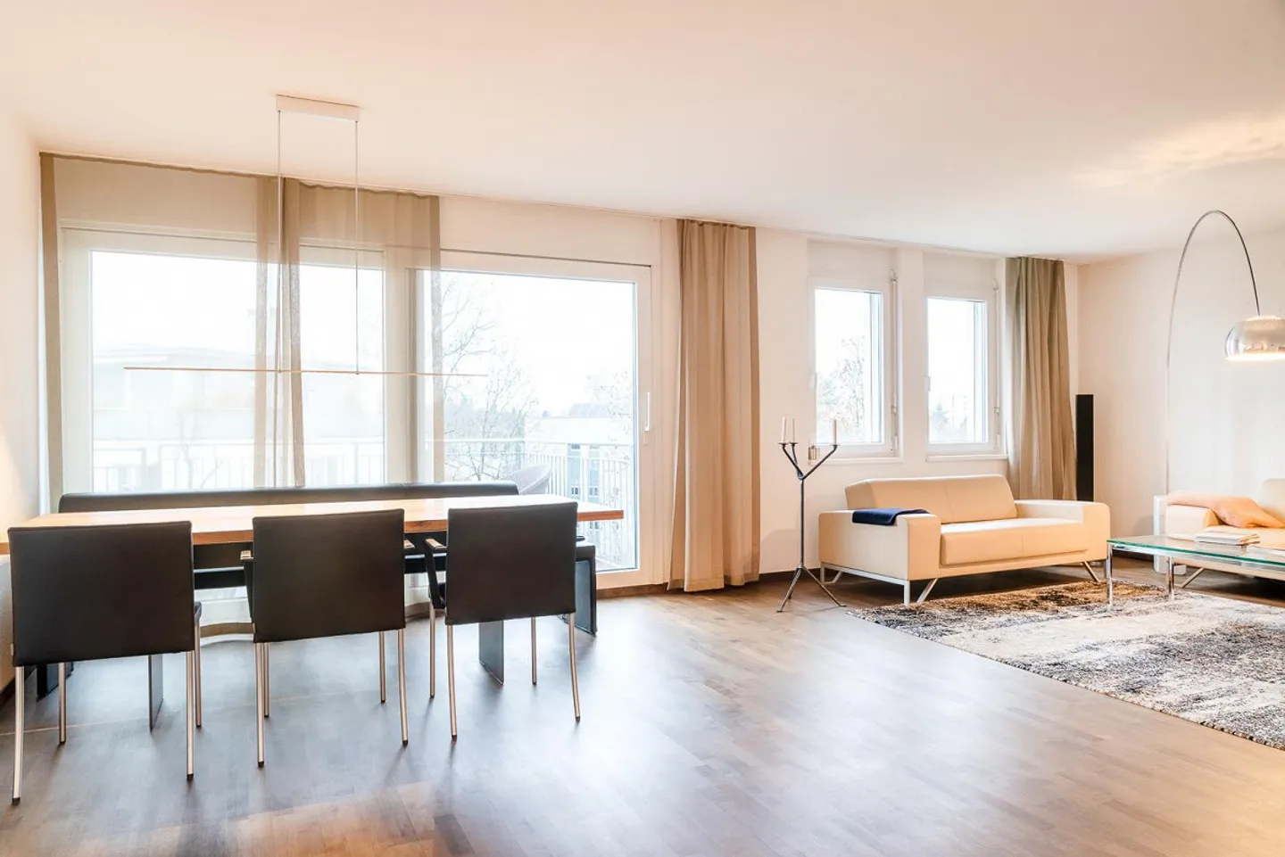 VOTRE NOUVEAU FOYER - APPARTEMENT DE 4,5 PIÈCES À GREIFENSEE - Photo 5 sur 12