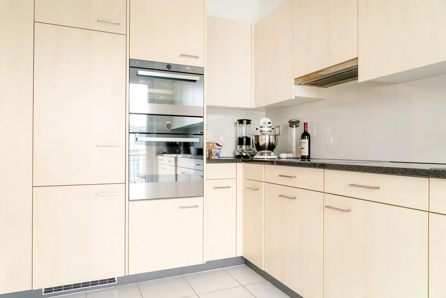 VOTRE NOUVEAU FOYER - APPARTEMENT DE 4,5 PIÈCES À GREIFENSEE - Photo 6 sur 12