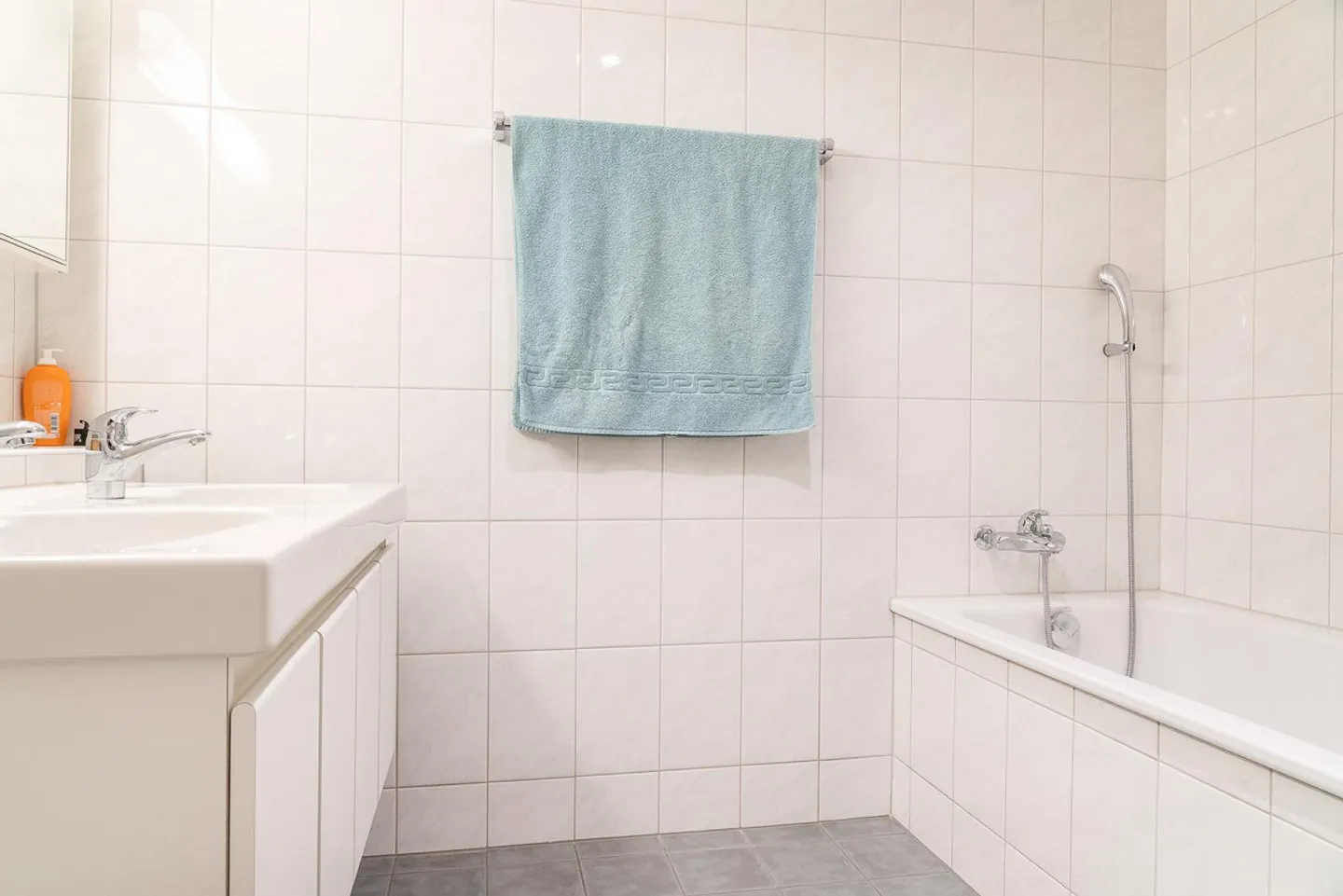 VOTRE NOUVEAU FOYER - APPARTEMENT DE 4,5 PIÈCES À GREIFENSEE - Photo 10 sur 12