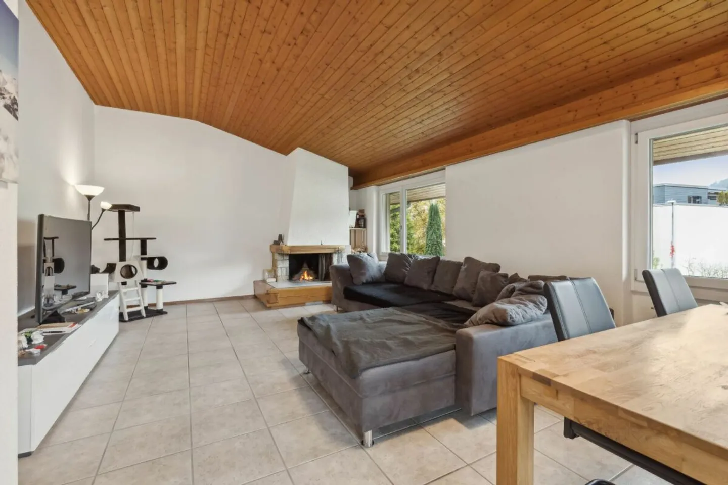 Charming 4-Family House in Stettlen - Photo 3 of 13