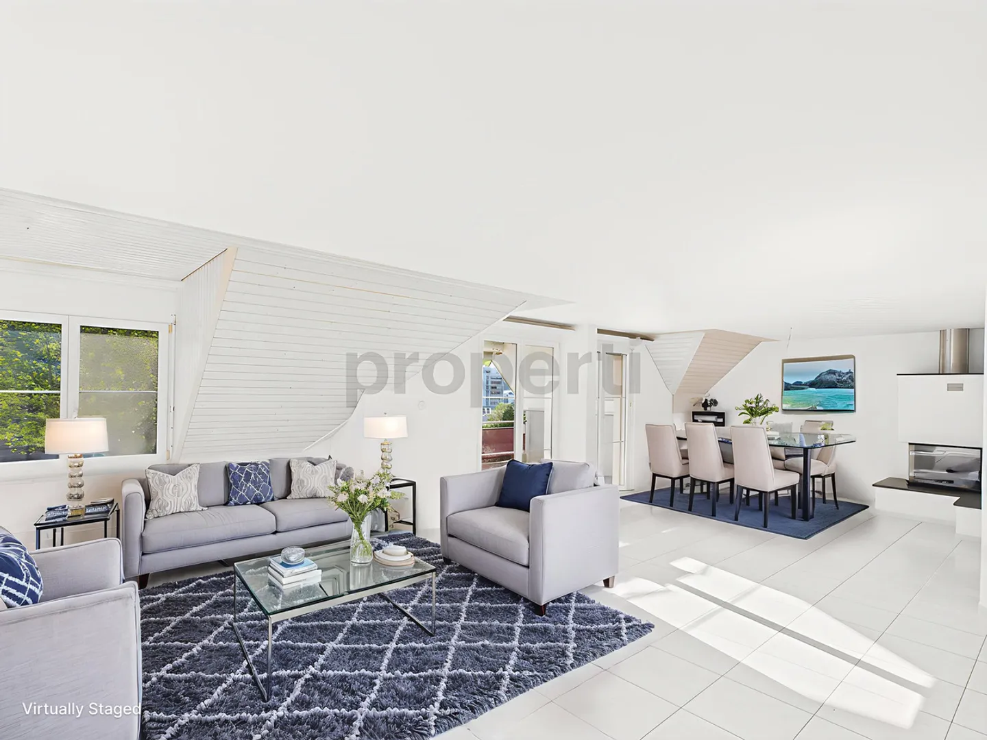 Unique 4.5-room penthouse with fireplace in Laufen, Canton BL - Photo 2 of 13