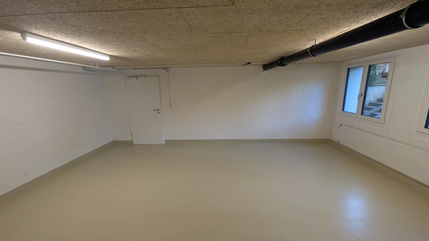 34.54m2 Storage Room Fehraltorf - Hintere Grundstrasse 26 - Photo 2 of 13