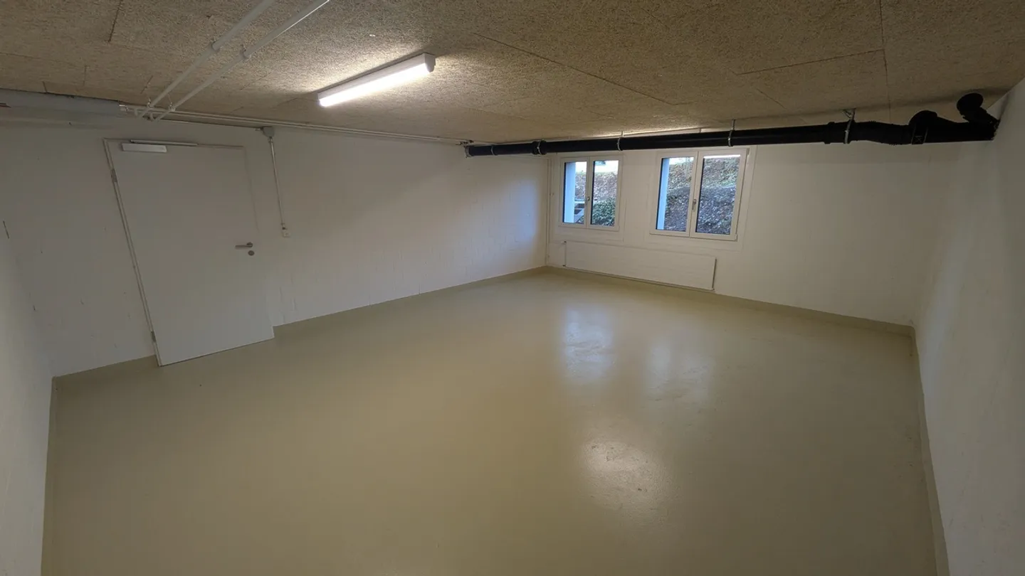 34.54m2 Storage Room Fehraltorf - Hintere Grundstrasse 26 - Photo 8 of 13