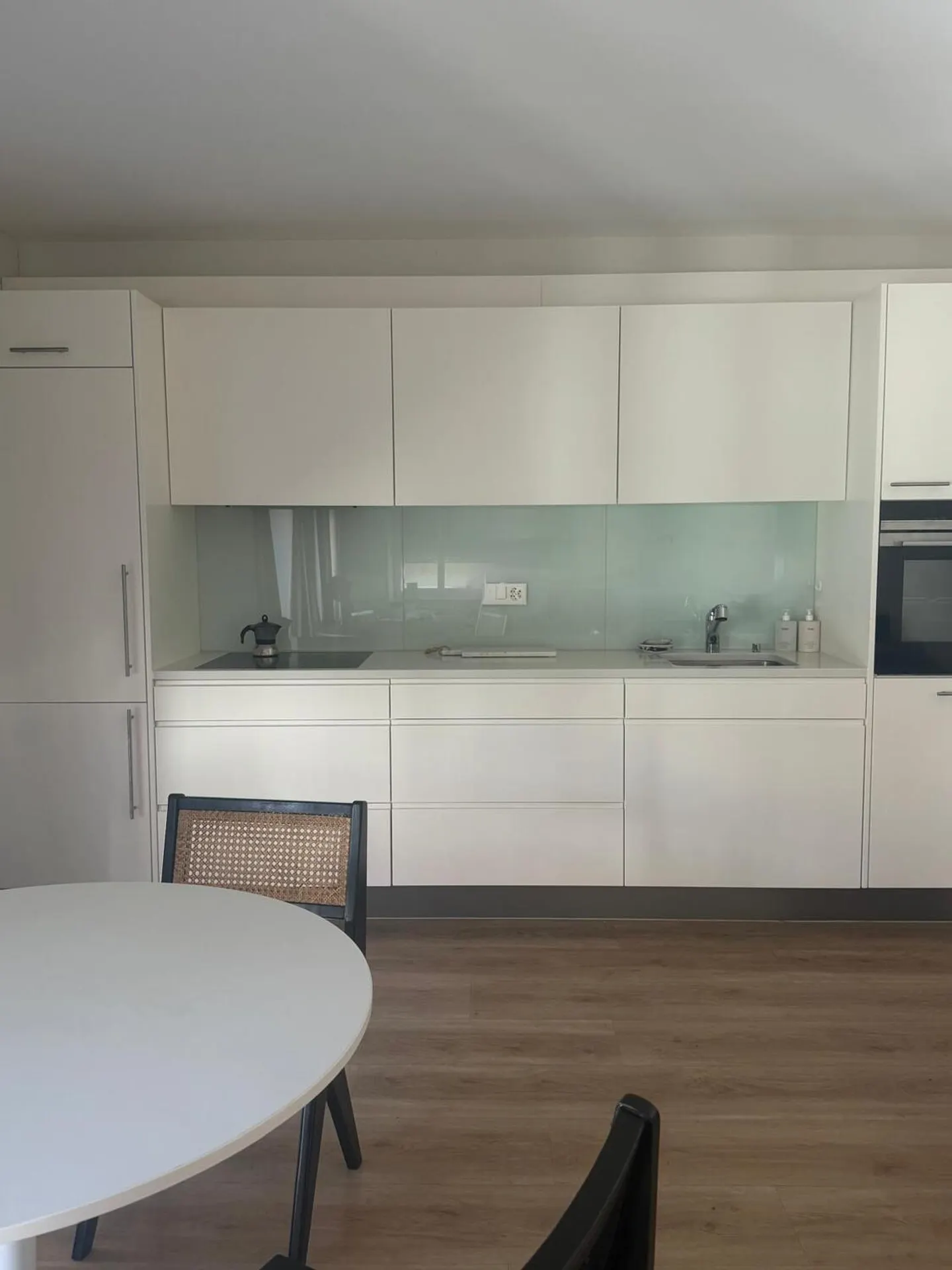 APPARTAMENTO 2 LOCALI A ZURIGO - DISTRETTO 8 SEEFELD/MÜHLEBACH, ARREDATO, TEMPORANEO - Foto 2 di 10