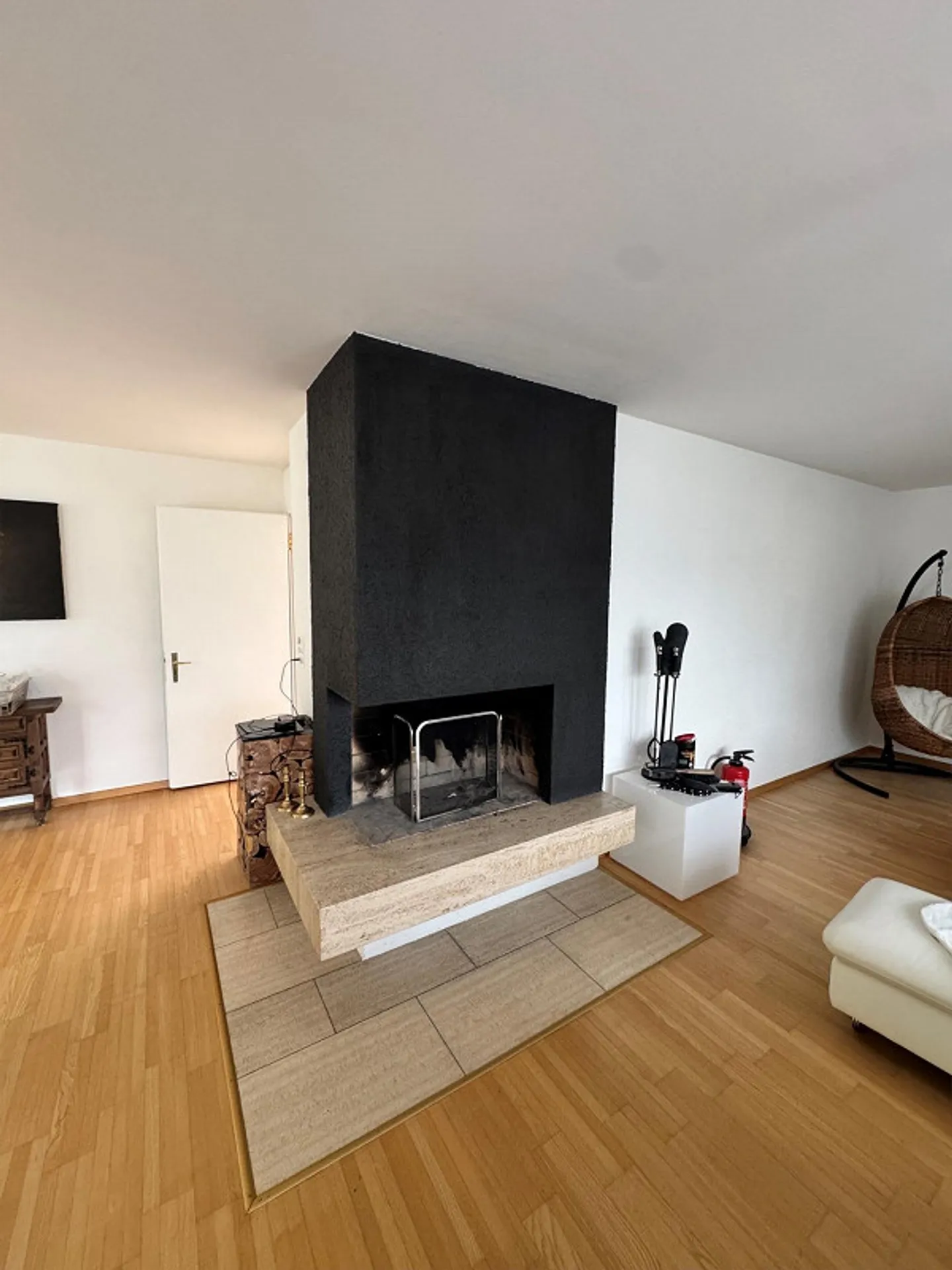 À louer dans un quartier calme, lumineux appartement en attique de 5,5 pièces - Photo 3 sur 13