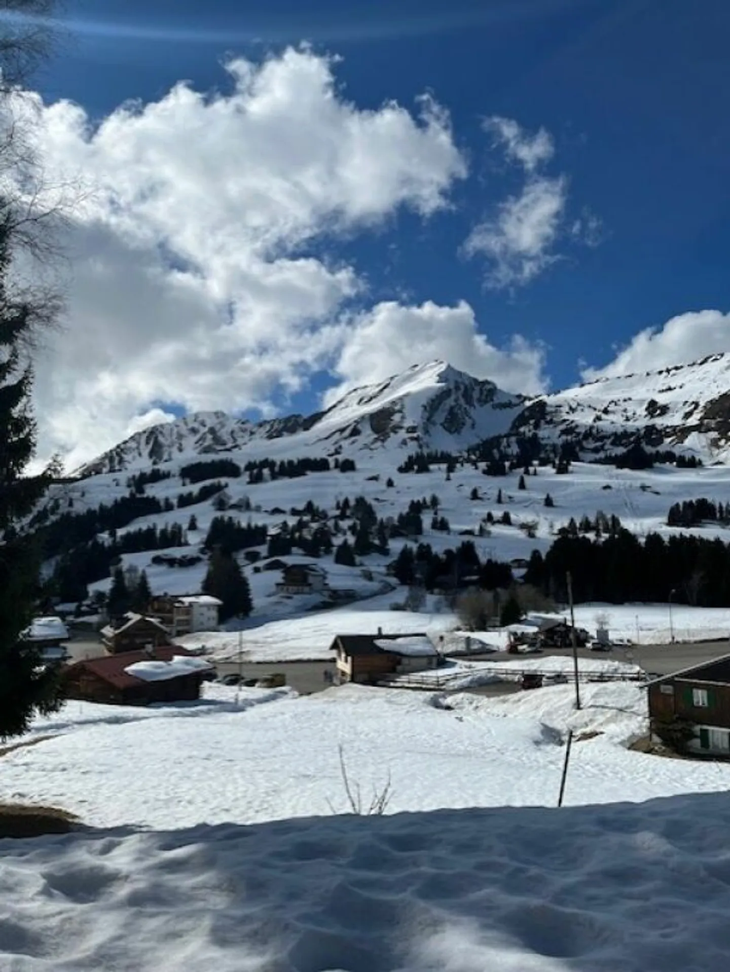 Schönes Chalet mit zwei Wohnungen im Miteigentum - Foto 2 von 14