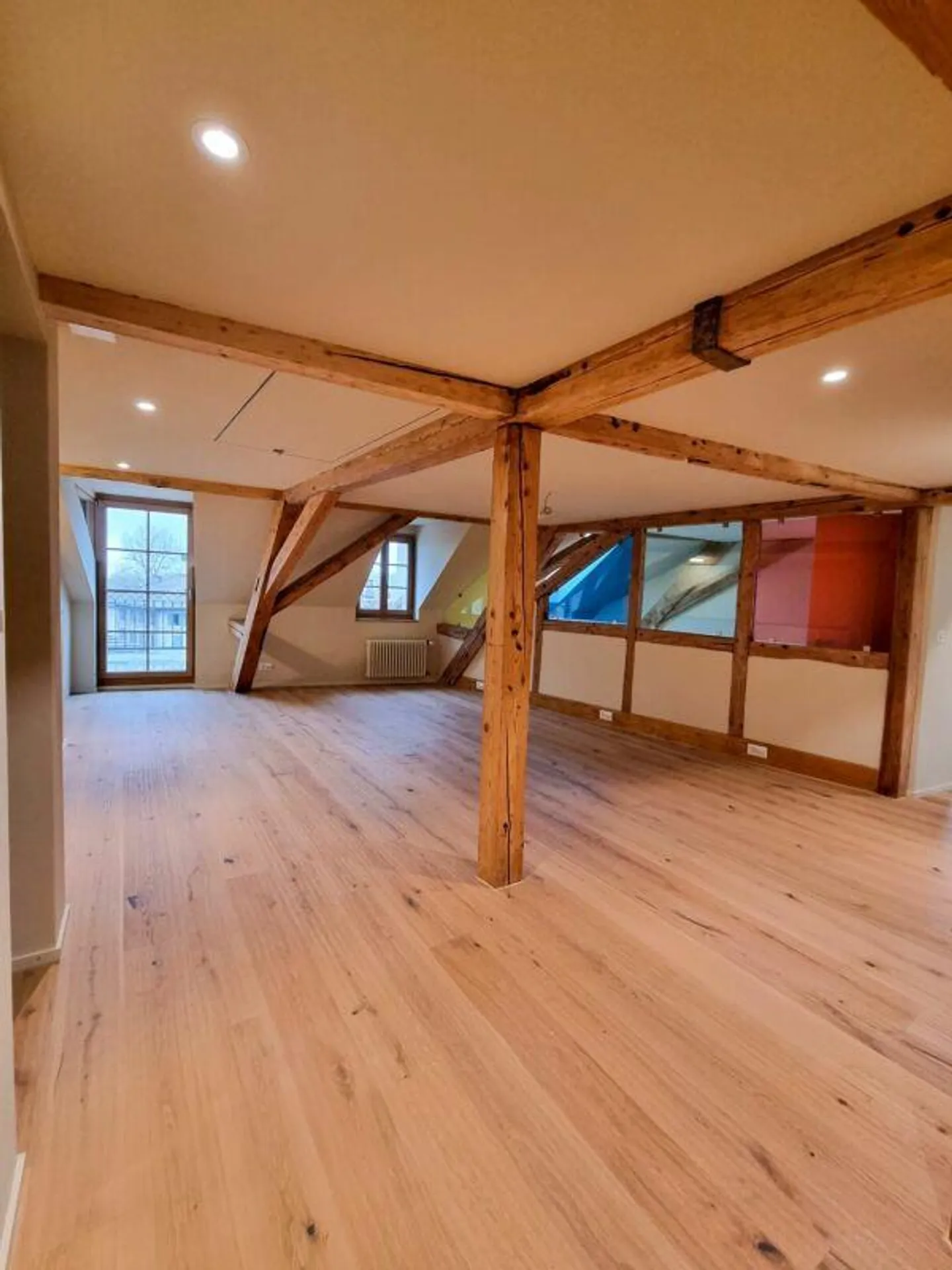 Appartement en penthouse de 3,5 pièces avec belle terrasse - Photo 5 sur 7