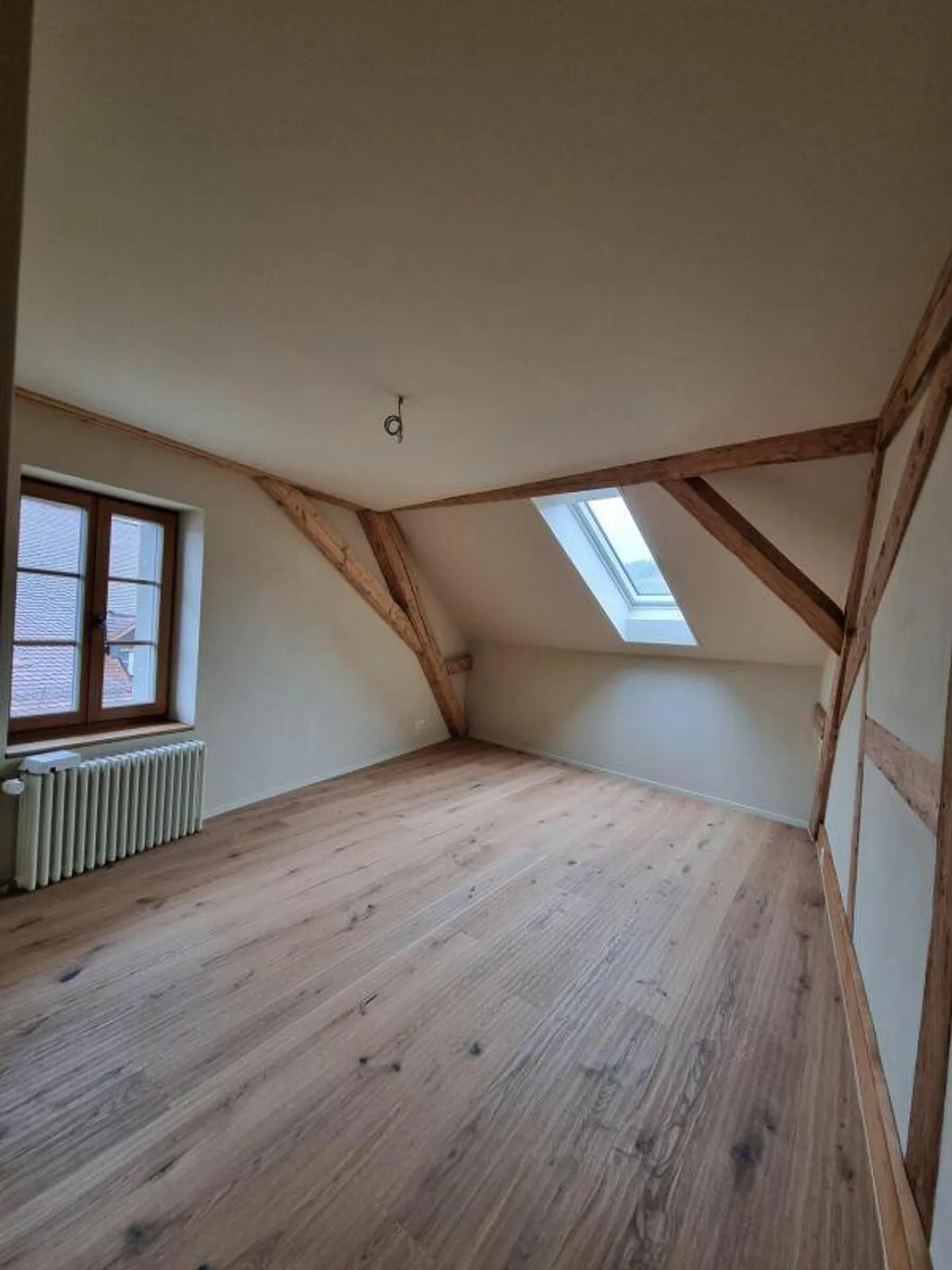 Appartement en penthouse de 3,5 pièces avec belle terrasse - Photo 6 sur 7