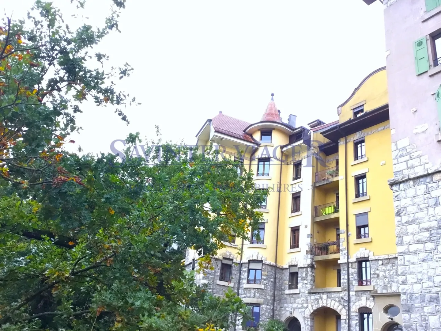 Invest differently! Apartment in life annuity. Geneva-Saint-Jean - Photo 1 of 3