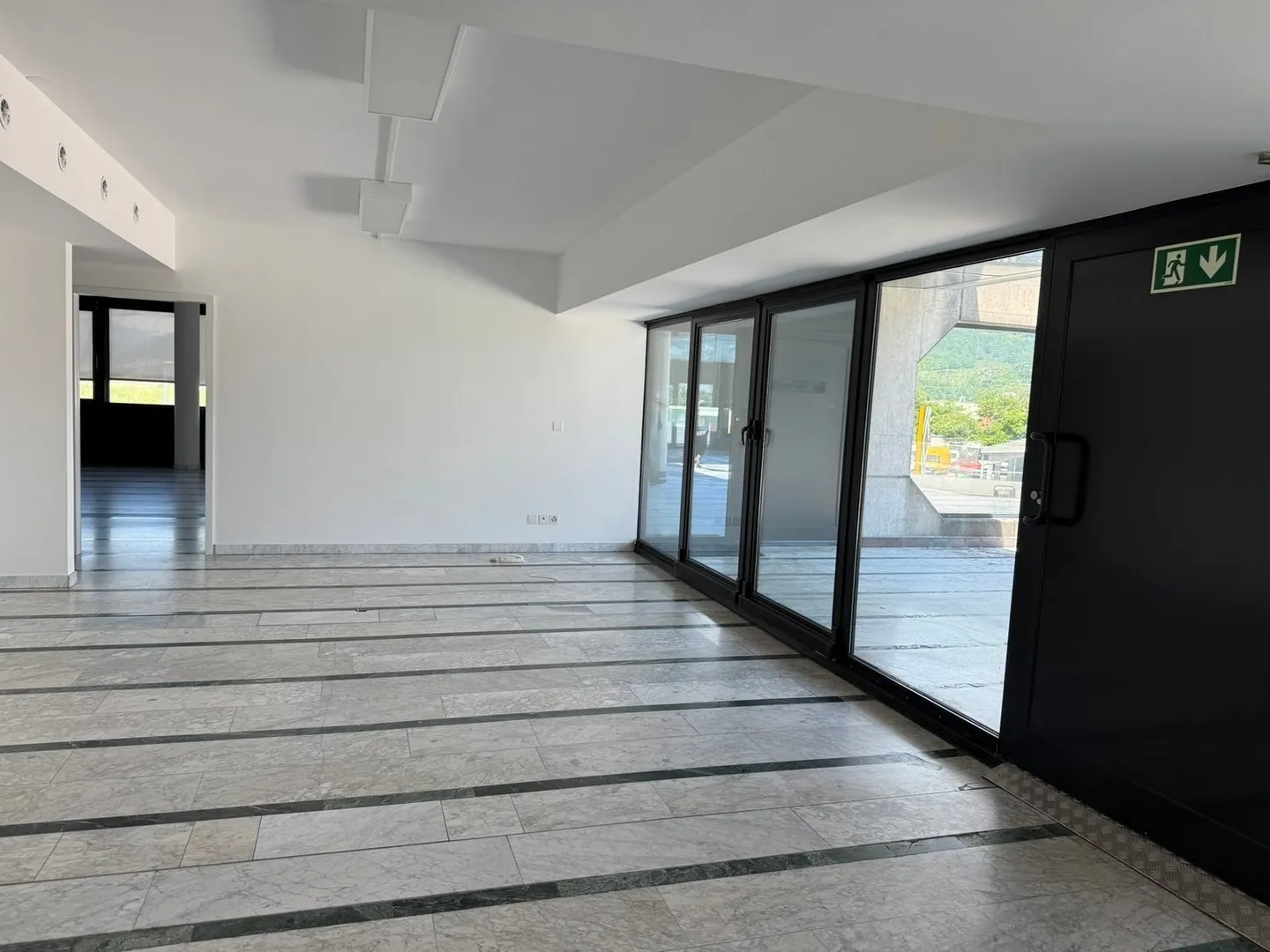 Spacious office of 9 rooms in Camorino - Photo 12 of 12