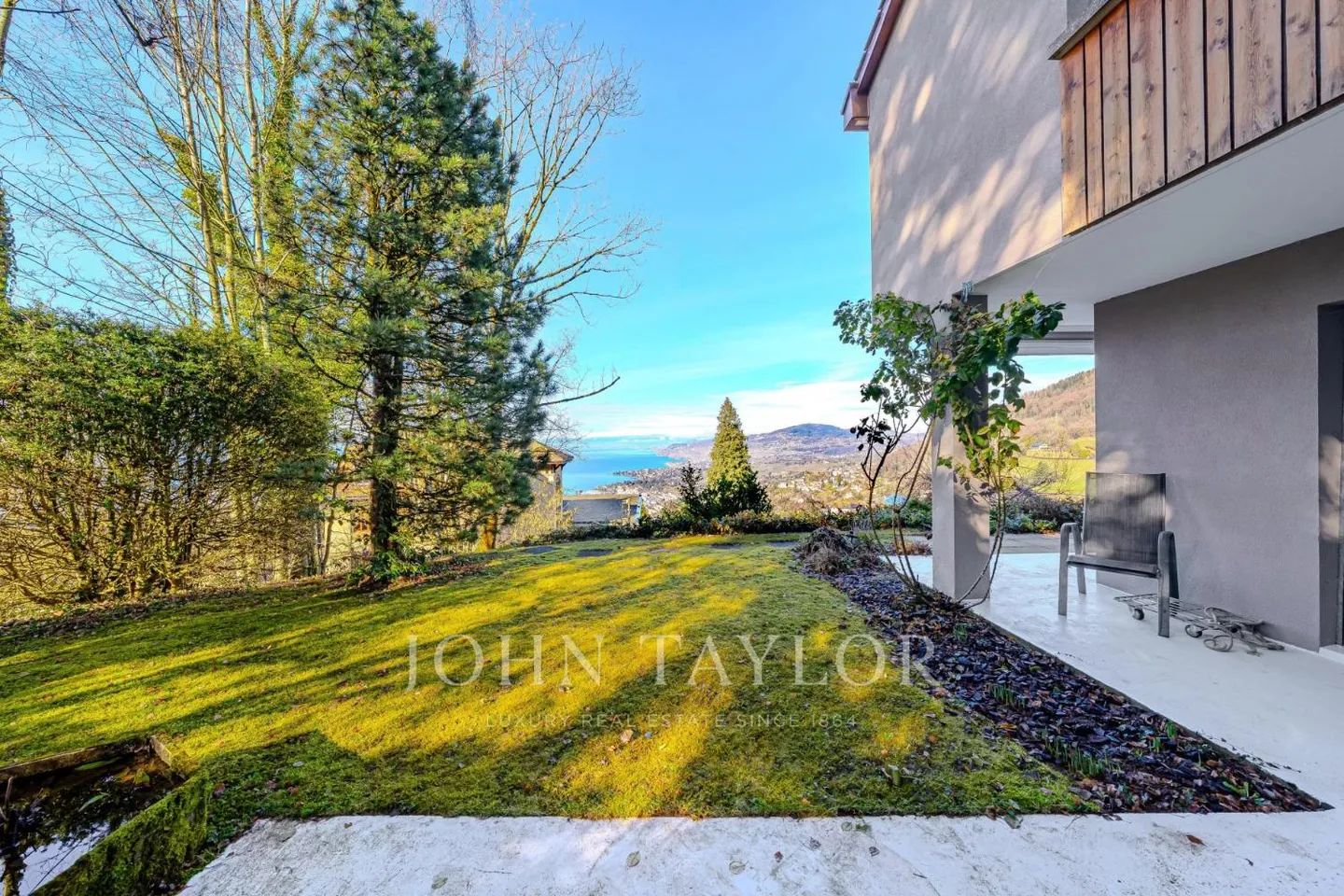 Villa mit Panoramablick - Foto 4 von 9
