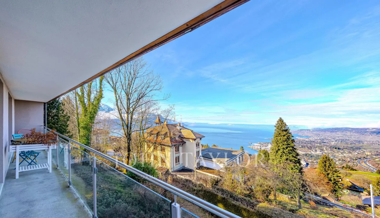 Villa mit Panoramablick - Foto 7 von 9