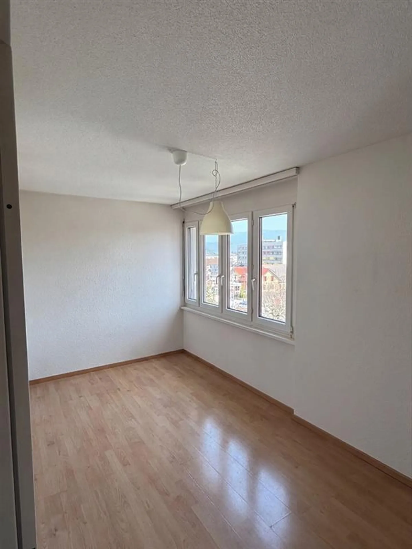 Helle 3.5-Zimmer-Wohnung - Foto 2 von 7