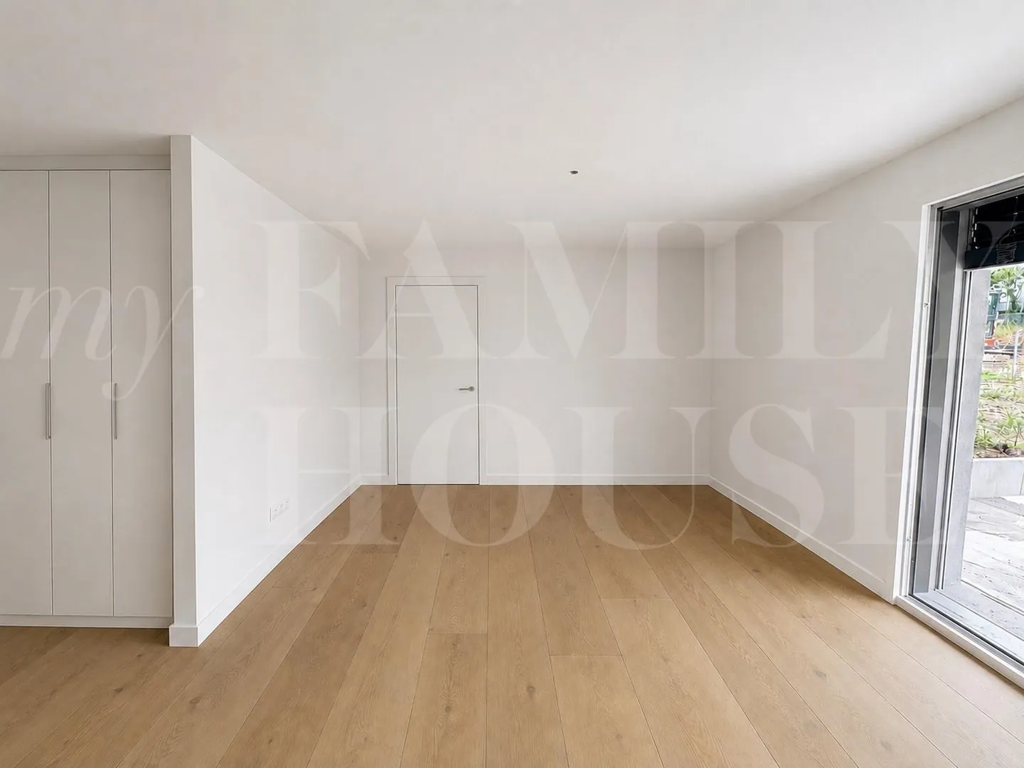 CASATAX: new apartment for sale on the garden level and just steps from the Organizations - Photo 2 of 6
