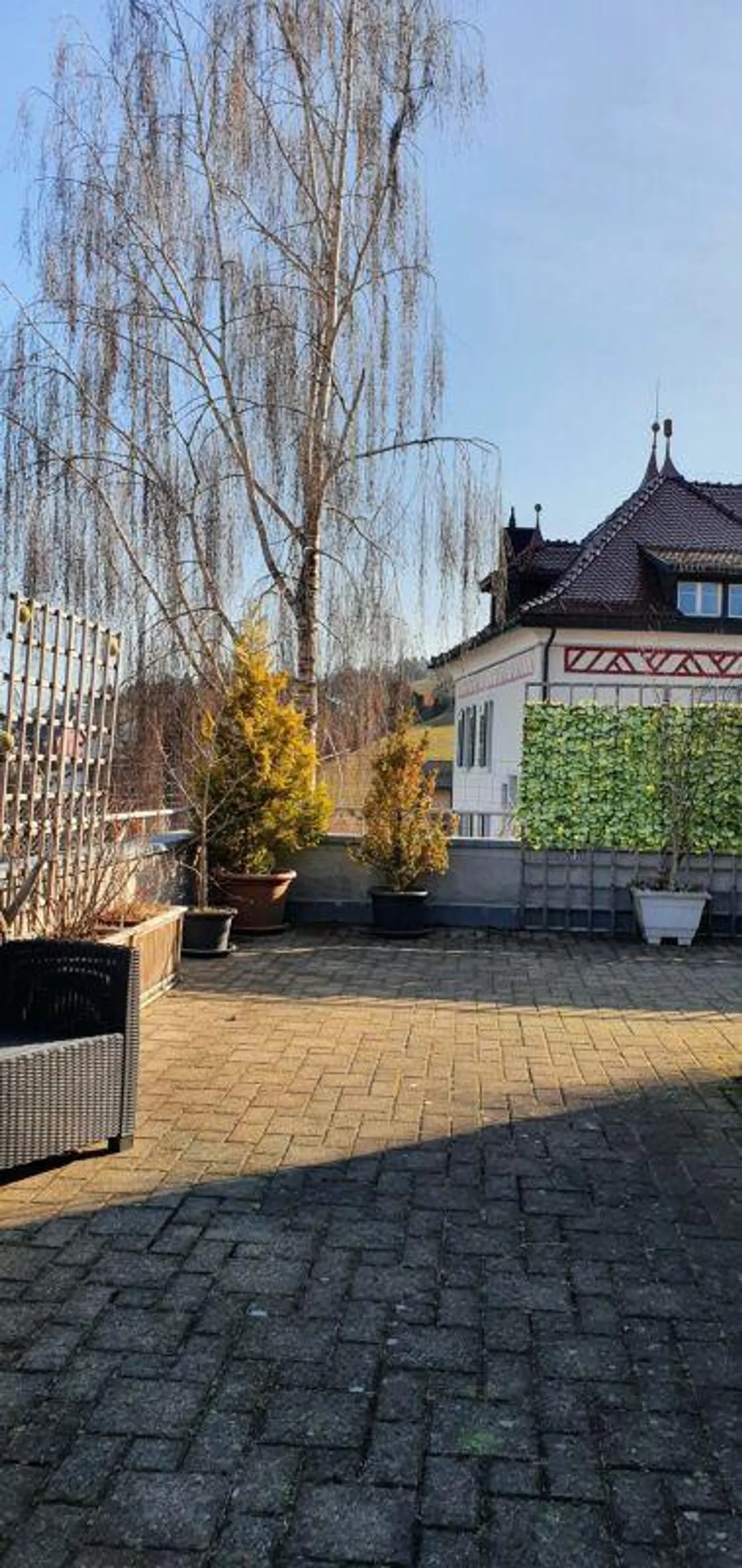 Belle appartement spacieux de 3,5 pièces avec une grande terrasse - Photo 2 sur 13