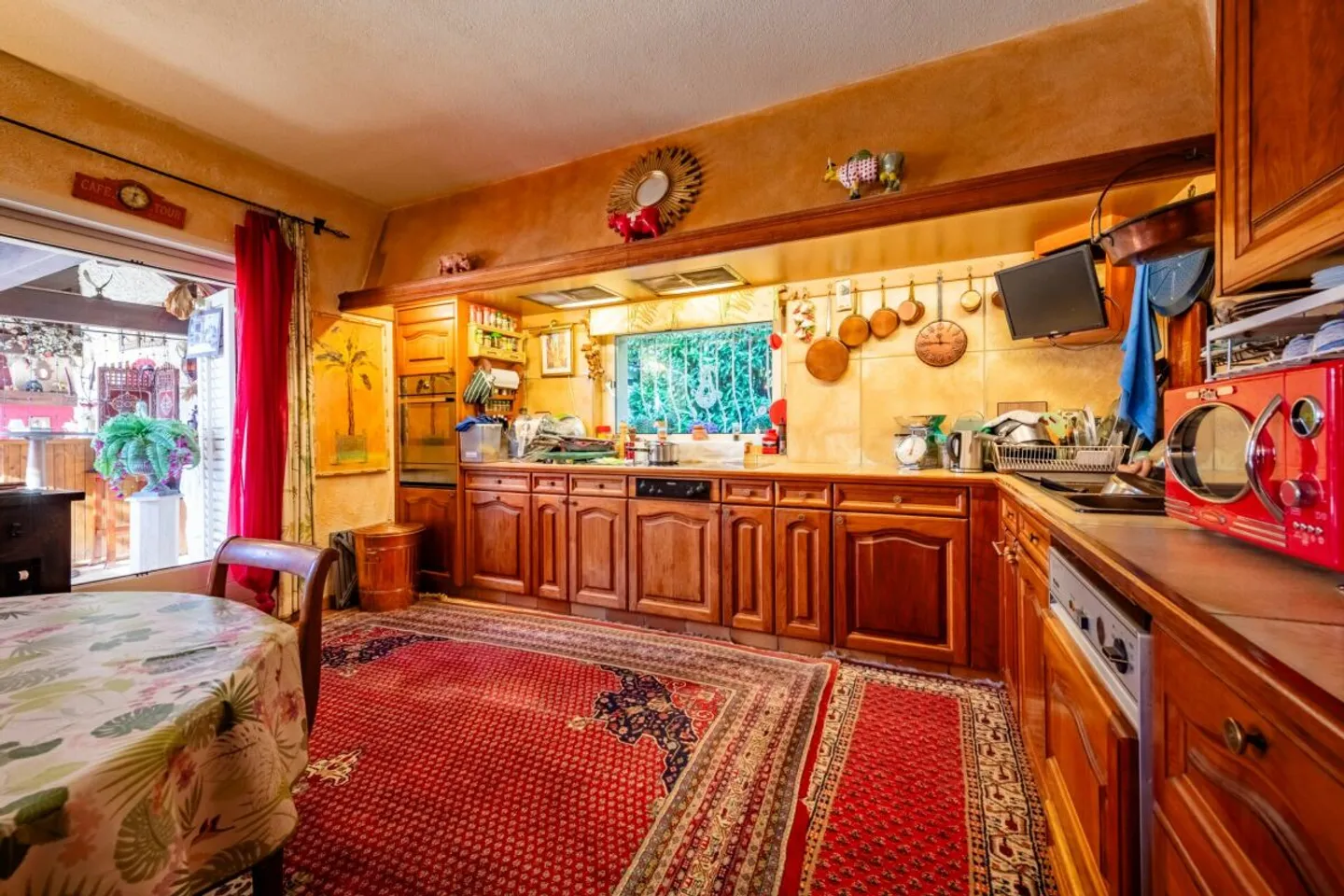 Exklusiv in Lutry - Geräumige Familienvilla mit Garten und Panoramablick - Foto 7 von 11