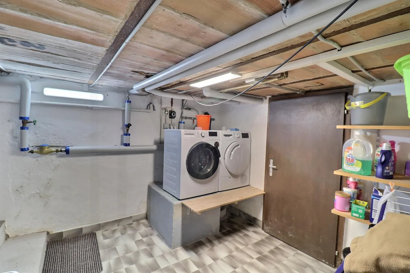 Stepped house for sale - Photo 19 of 23