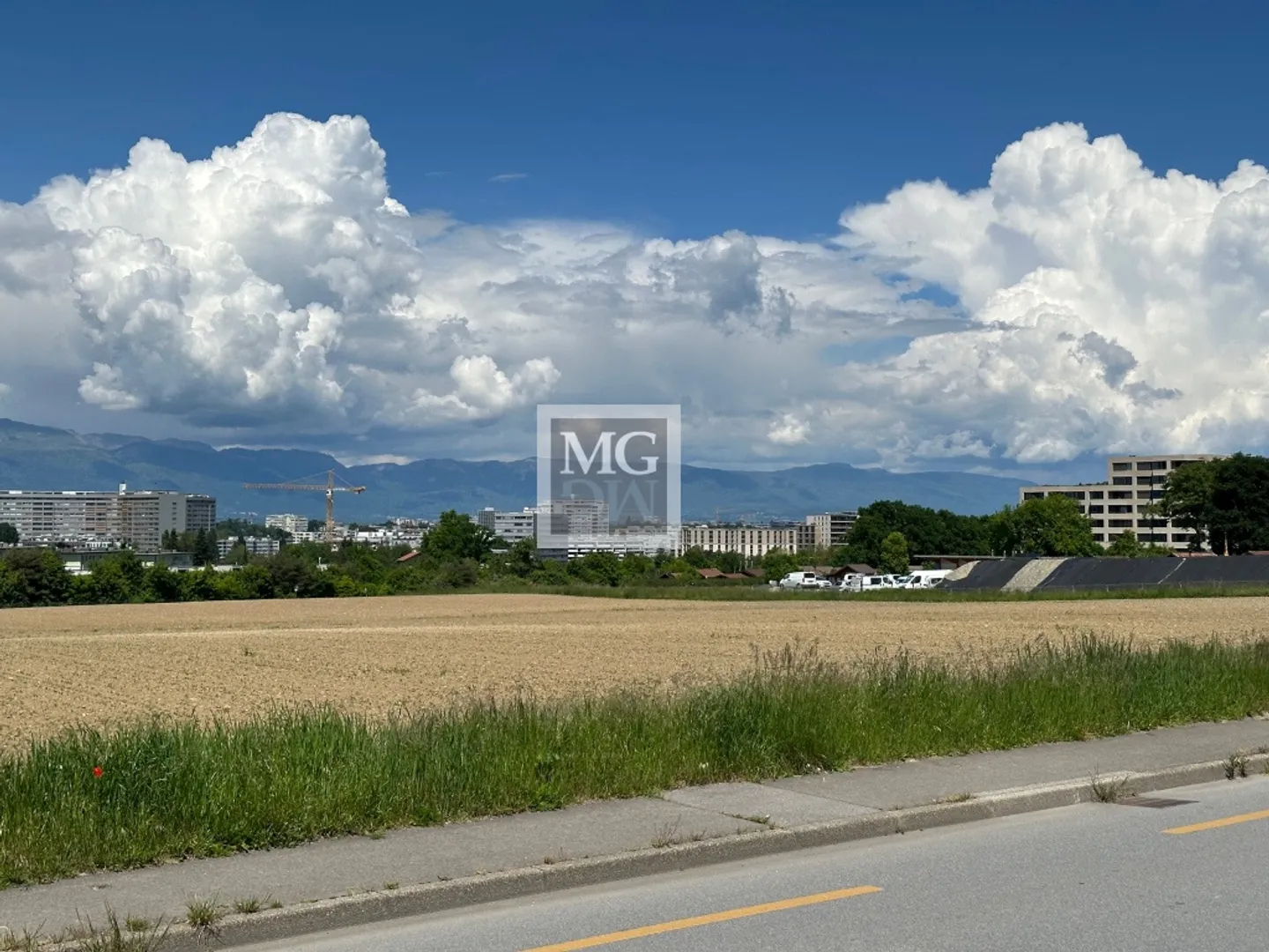 A Plan-les-Ouates: Spacieux appartement de 4,5 pièces avec terrasse et parking en option - Photo 1 sur 4