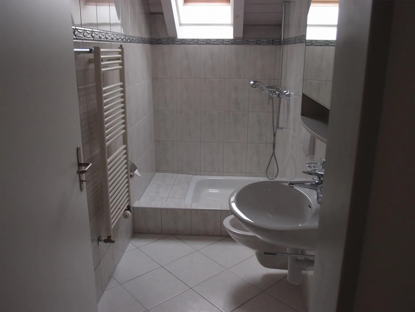 Appartamento 4.5 stanze 102 m2 Piano terra con area giardino - Foto 10 di 10