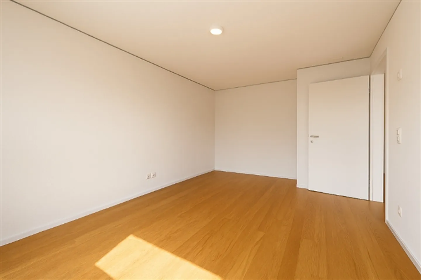 Appartamento moderno di 2,5 stanze nel centro città - Foto 4 di 7