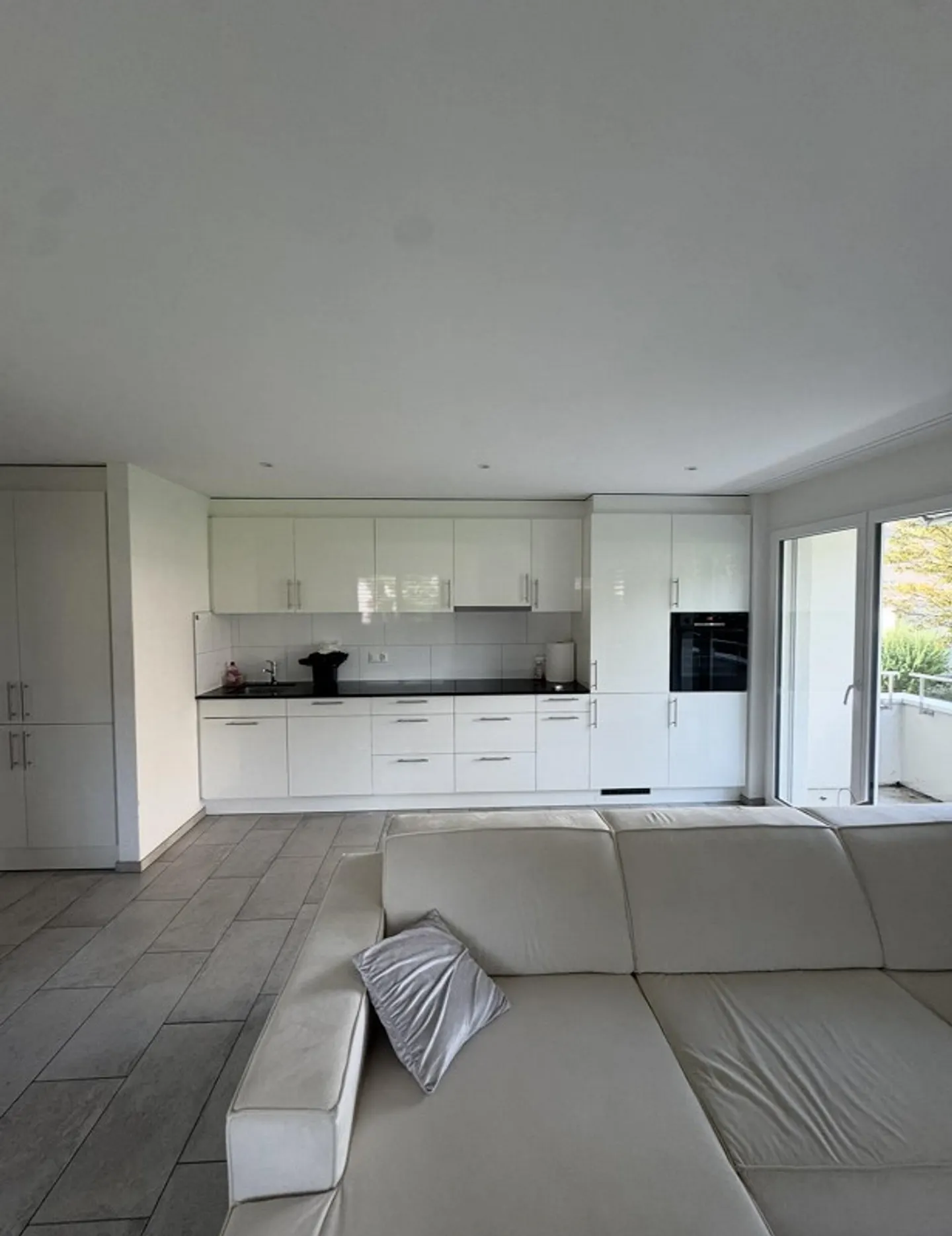 Appartamento moderno 3,5 locali - Foto 2 di 8