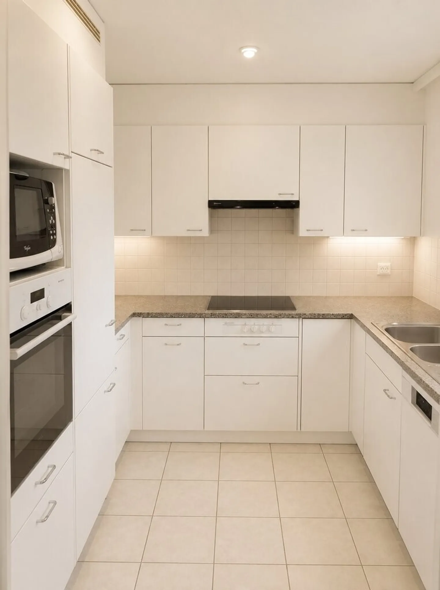 Zentrale Wohnung mit Balkon - Foto 2 von 11