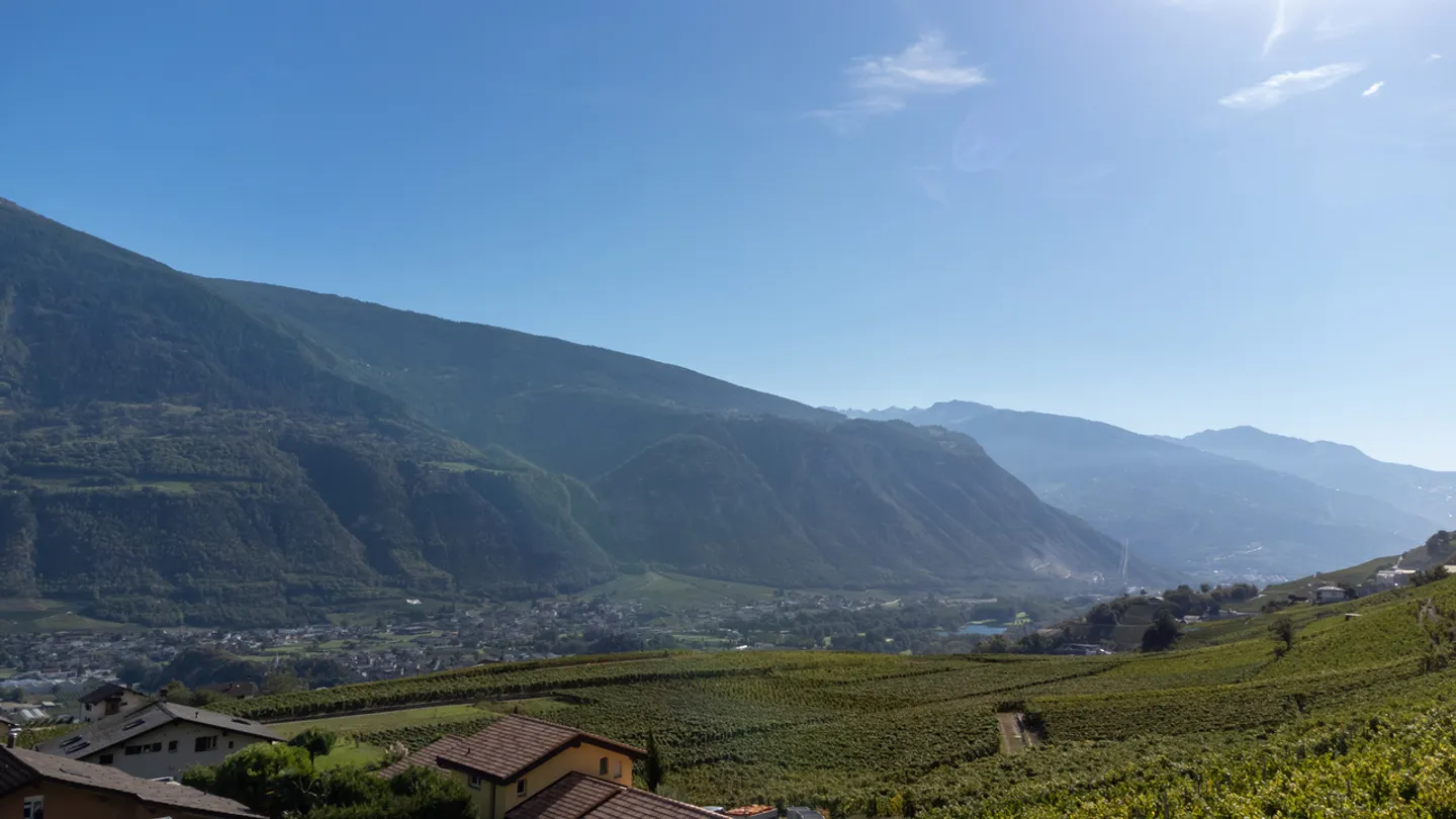 APPARTEMENT SPLENDIDE 4.5 PIÈCES À LENS - Photo 3 sur 5