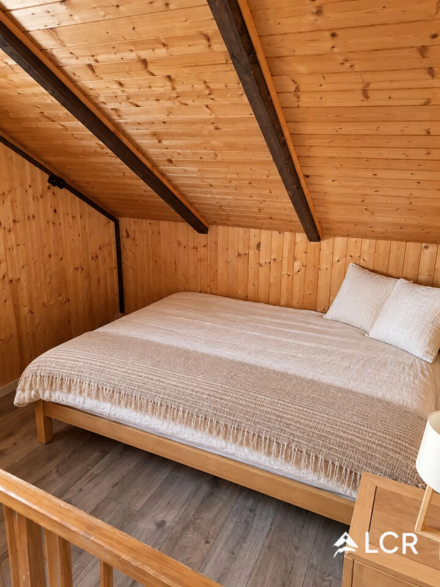 Charming Chalet with Stunning Views - Photo 10 of 13