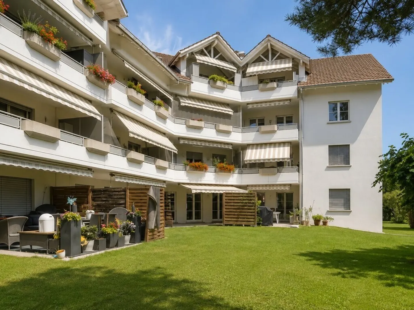 Zentrale Wohnung mit Balkon - Foto 1 von 11