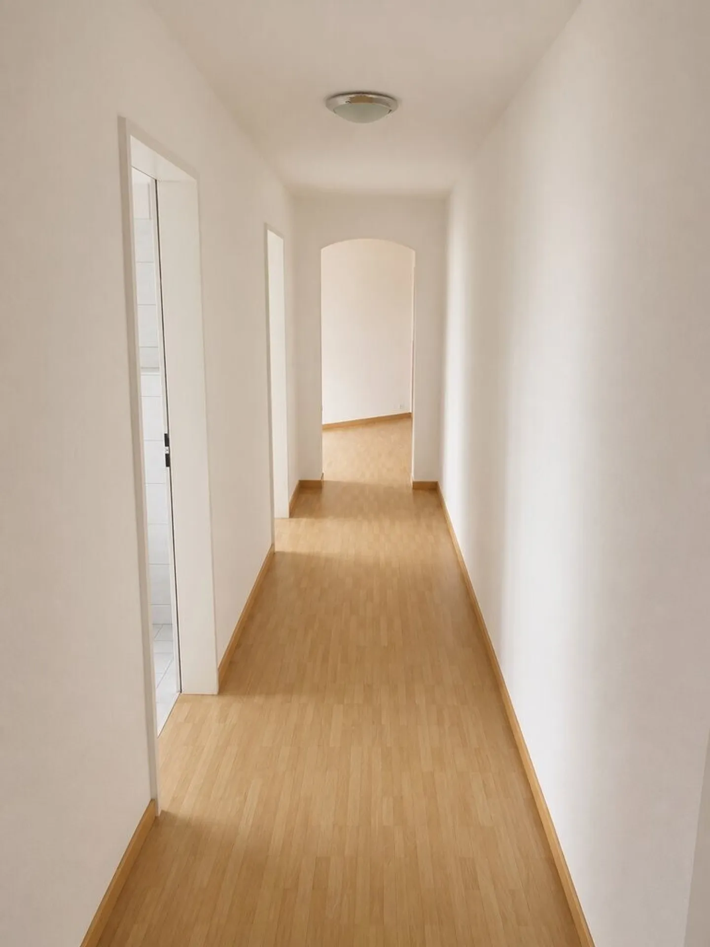 Zentrale Wohnung mit Balkon - Foto 7 von 11
