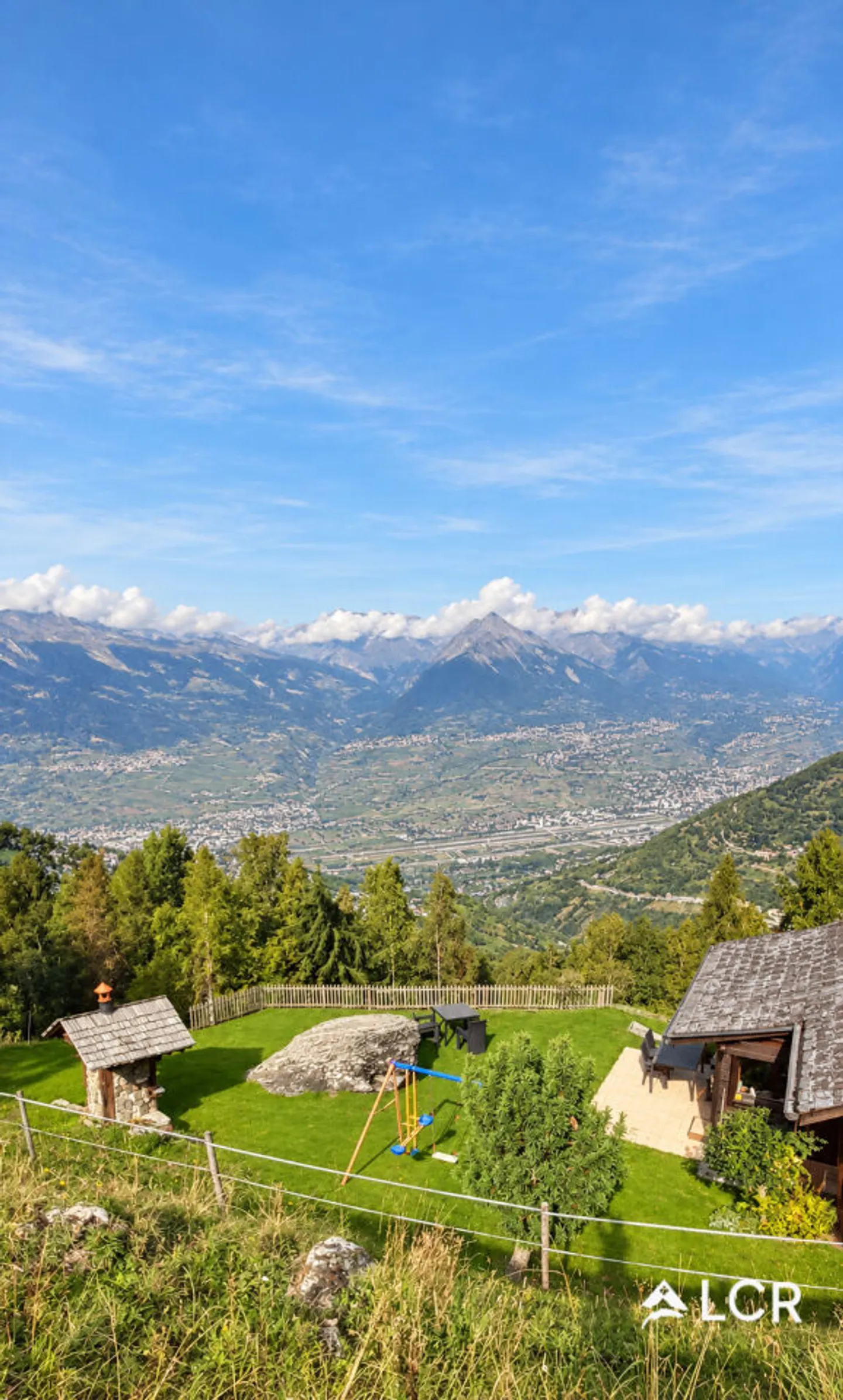Charming Chalet with Stunning Views - Photo 13 of 13