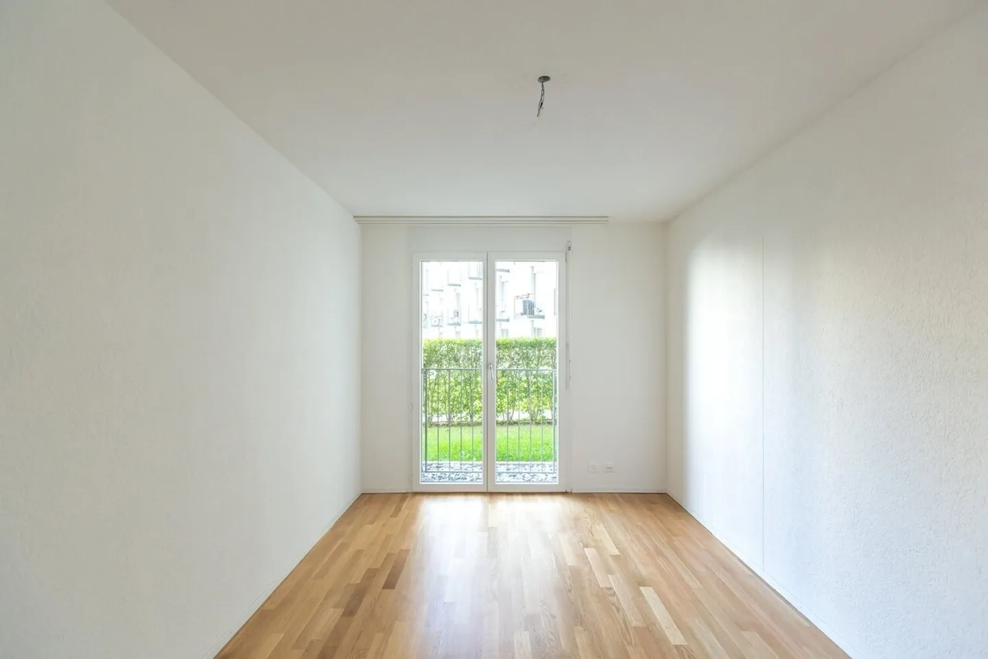 4.5 Room Apartment on the Ground Floor! - Photo 6 of 9