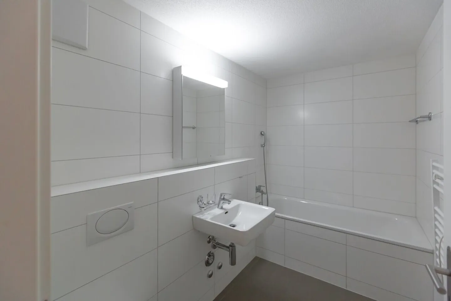 4.5 Room Apartment on the Ground Floor! - Photo 7 of 9